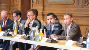 Blokada mora prestati 